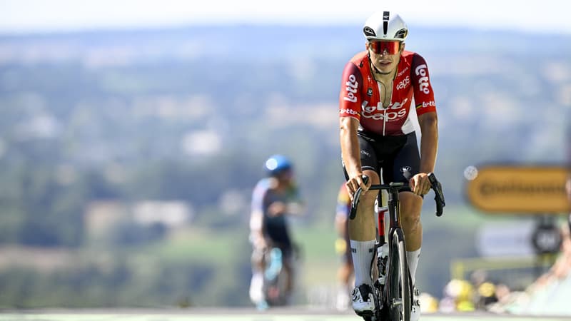 Arnaud De Lie a l arrivee de la sixieme etape du Tour de France le 10 juillet 2025 2112083