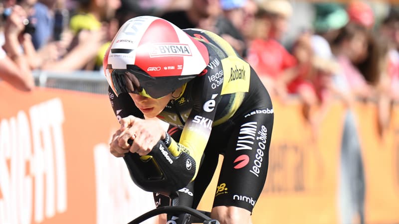 Jonas Vingegaard lors d un contre la montre du Tour de France le 9 juillet 2025 2112780