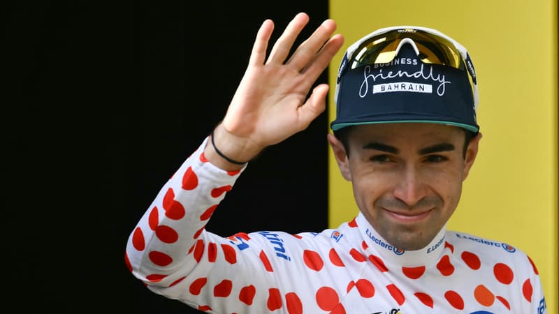 La joie du Francais Lenny Martinez avec le maillot a pois sur le Tour de France le 14 juillet 2025 2111513