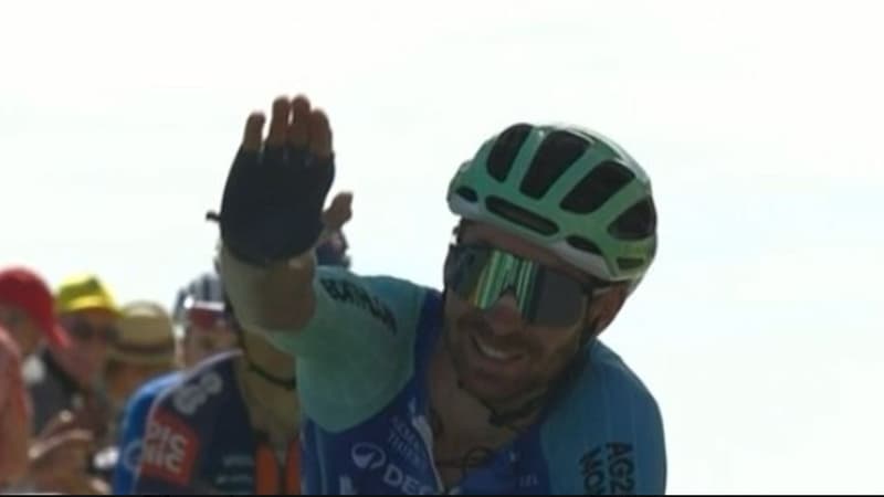 La magnifique reaction d Aurelien Paret Peintre apres la victoire de son frere Valentin sur le Tour de France le 22 07 2025 2114597