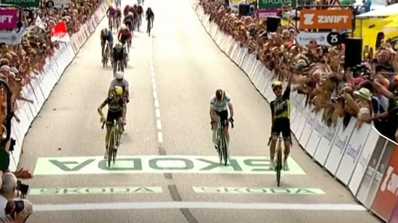 La victoire de la Neerlandaise Marianne Vos a Plumelec devant Le Court et Ferrand Prevot 1e etape du Tour de France feminin 26 juillet 2025 2116163