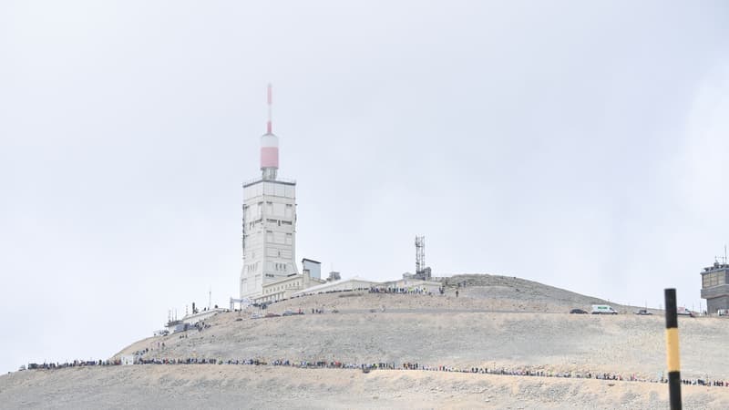 Le Mont Ventoux le 7 juillet 2021 lors du passage du Tour de France 2114442