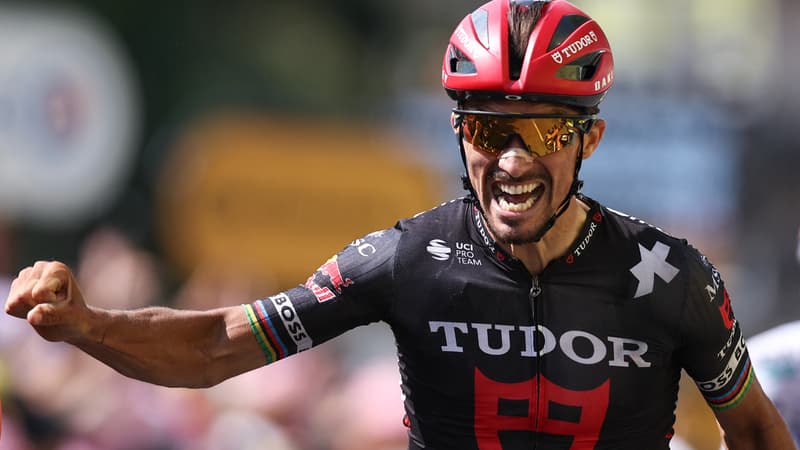 Le coureur francais de la Tudor Julian Alaphilippe pense avoir gagne la 15e etape du Tour de France 20 juillet 2025 2113808