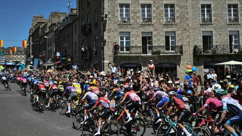 Le peloton du Tour de France lors de la 7e etape 11 juillet 2025 2110951 1