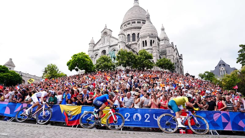 Les coureurs de la course en ligne des Jeux olympiques de Paris 3 aout 2024 devant le Sacre Coeur 2116153