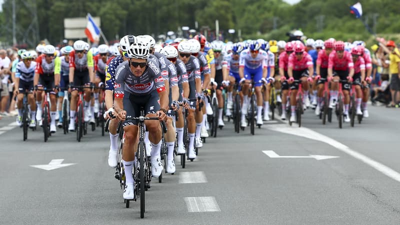 Les coureurs sur la 1re etape du Tour de France le 5 juillet 2025 2107556 1