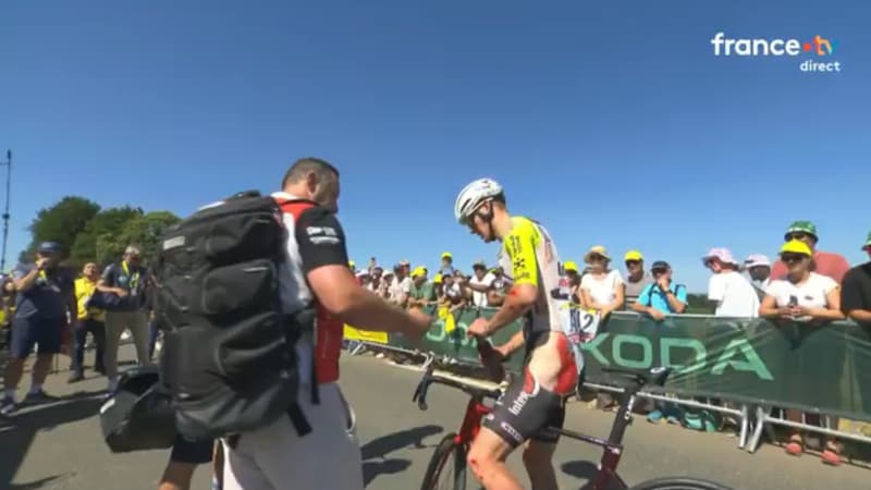 Louis Barre a l arrivee de la 7e etape du Tour de France le 11 juillet 2025 2110561