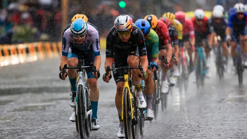 Matej Mohoric et Wout van Aert le 27 juillet 2025 sur le Tour de France 2116569