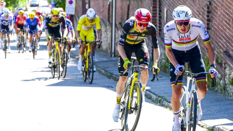 Tadej Pogacar attaque devant Jonas Vingegaard sur la 4e etape du Tour de France le 8 juillet 2025 2109756