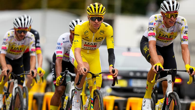 Tadej Pogacar et ses coequipiers d UAE sur le Tour de France le 27 juillet 2025 2116528