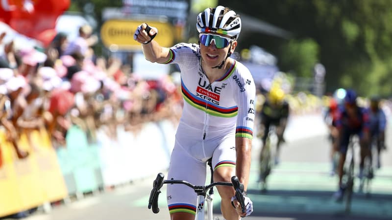 Tadej Pogacar triomphe a Mur de Bretagne le 11 juillet 2025 2110540