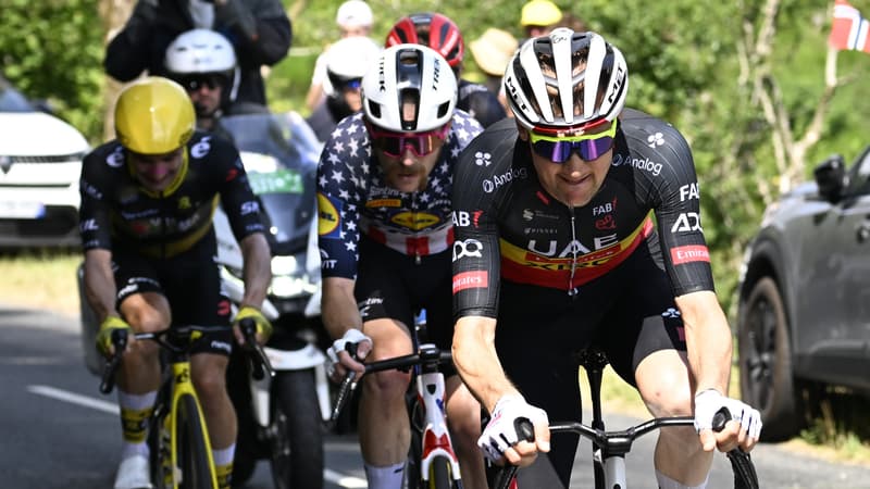Tim Wellens devant Quinn Simmons lors de la 15e etape du Tour de France le 20 juillet 2025 2113980