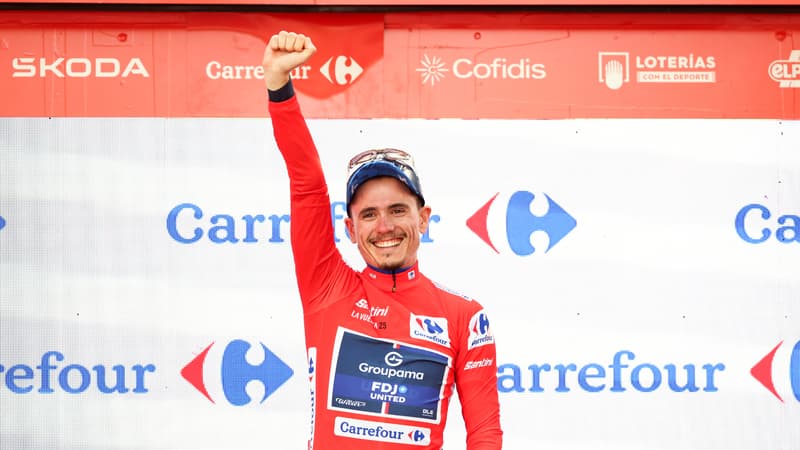 Le Francais David Gaudu avec le maillot rouge de la leader de la Vuelta apres la 4e etape le 26 aout 2025 2127374