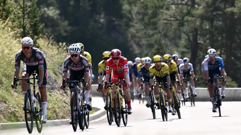 Les coureurs de la Vuelta lors de la 4e etape le 26 aout 2025 2127301