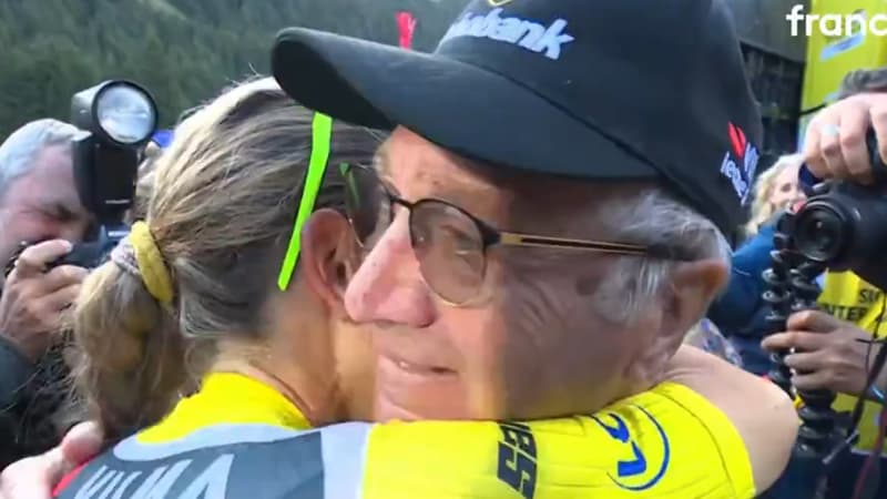 Pauline Ferrand Prevot avec son pere Dany lors du Tour de France feminin le 3 aout 2025 a Chatel 2118853