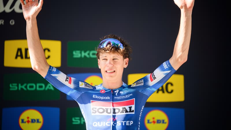 Paul Magnier sur le podium de la classique de Hambourg le 17 aout 2025 2155440