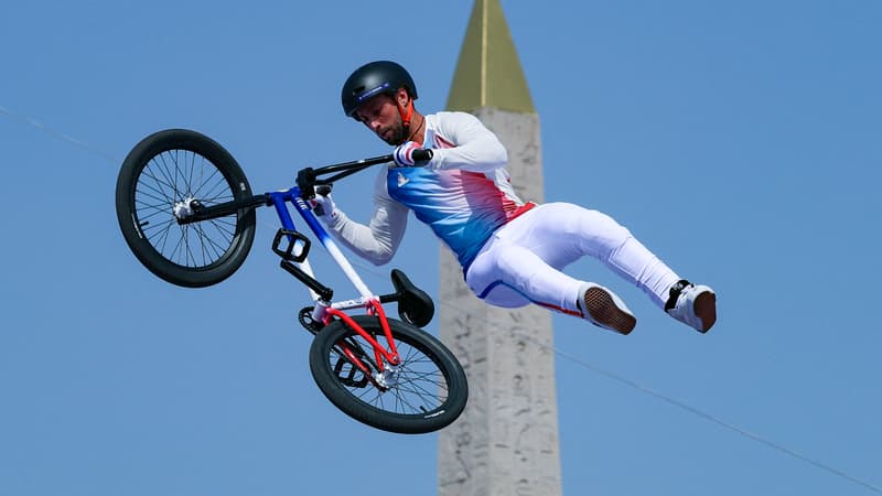 Anthony Jeanjean champion de BMX dans le ciel de Paris pour les JO 1912812