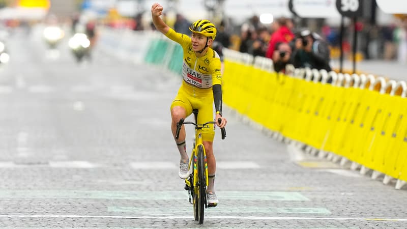 Tadej Pogacar apres avoir remporte son 4e Tour de France le 27 juillet 2025 2181755