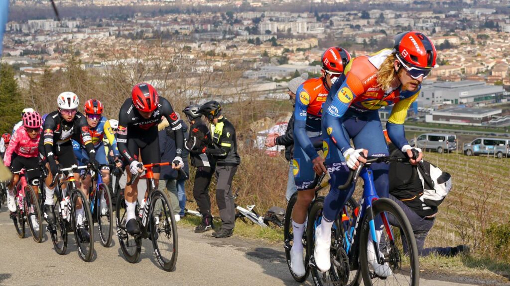 Japan Cup : Quinn Simmons devance Ben Healy au sprint, Jegat 4e