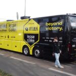 Le bus de l'équipe Visma-Lease a Bike après l'arrivée de Paris-Roubaix, le 13 avril 2025