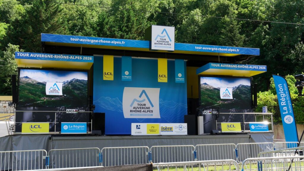 Tour Auvergne-Rhône-Alpes en course